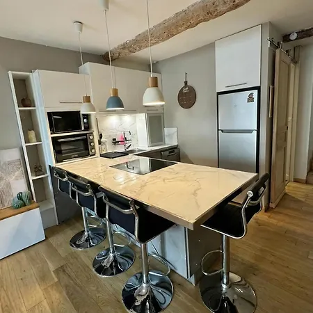 Appartement T2 Design Renove - Centre Historique - Wifi & Tout Equipe Appartement *